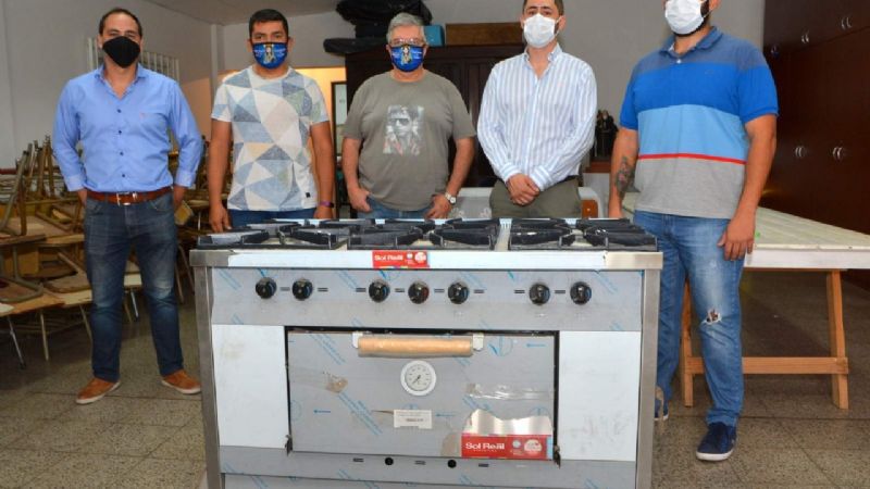 Donan una cocina industrial a un comedor comunitario