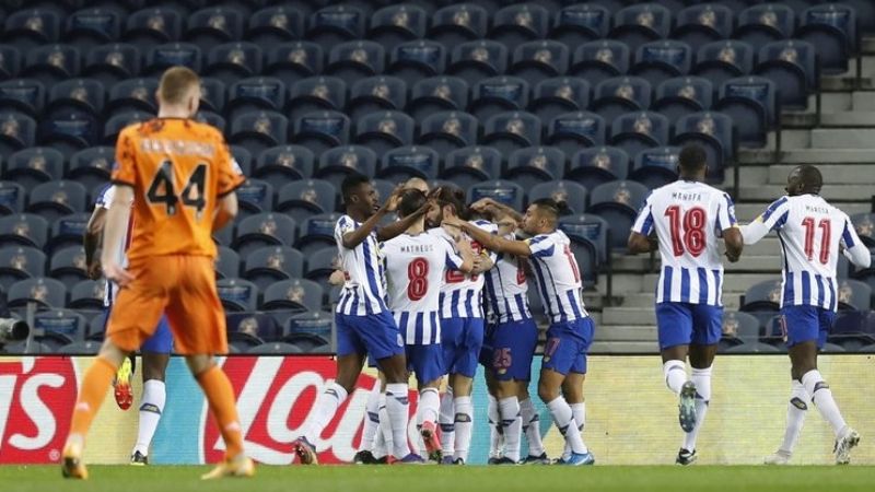 Porto venció a la Juve y el Dortmund al Sevilla