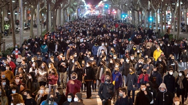 Violentos reclamos en España por la libertad del rapero antimonárquico