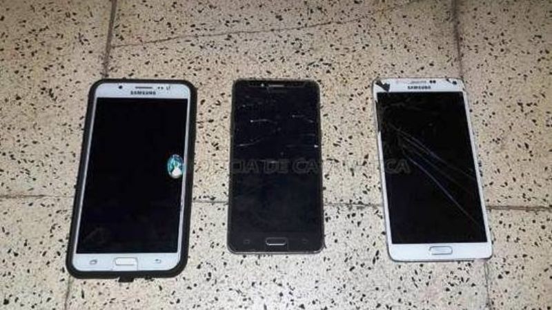Llevaba tres celulares en el bolsillo