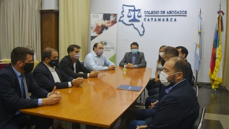 El municipio otorgará créditos para abogados a tasa subsidiaria