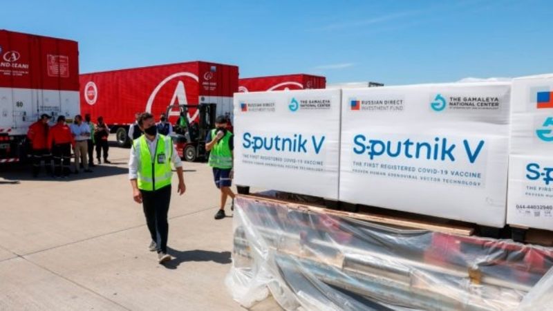 Las personas que tuvieron coronavirus podrían recibir una sola dosis de la Sputnik V