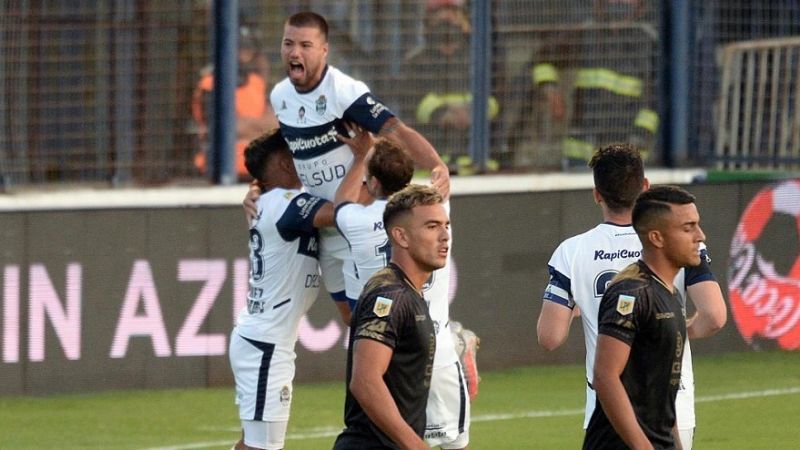 Ganaron Banfield y Gimnasia, que lideran sus zonas