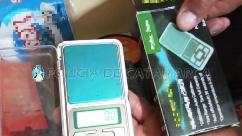 Secuestran casi 100 gramos de marihuana