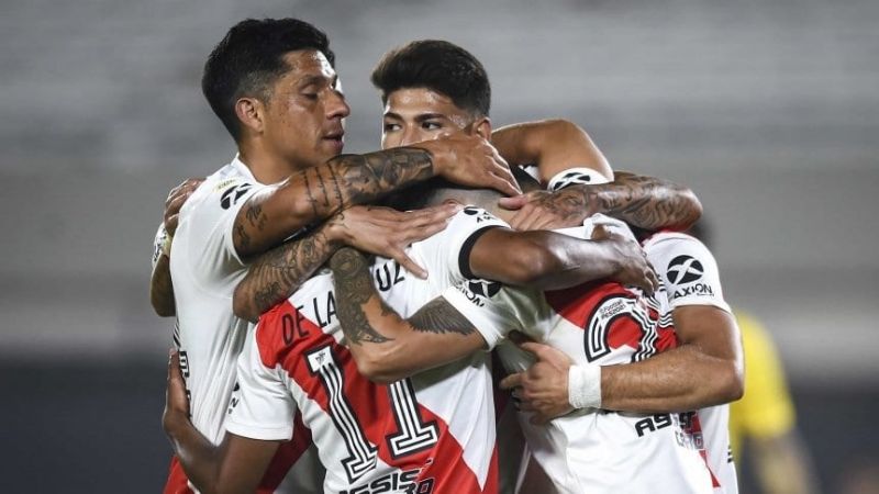 River goleó 3-0 a Central en la vuelta al Monumental