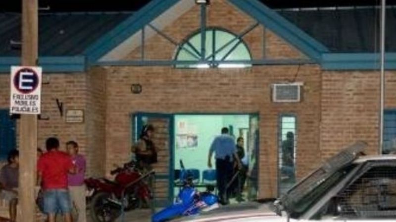 Joven intentó atentar contra su vida en la comisaría