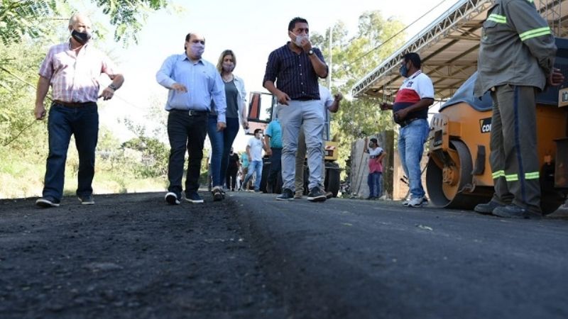 Capital ejecuta un plan de pavimentación y bacheo