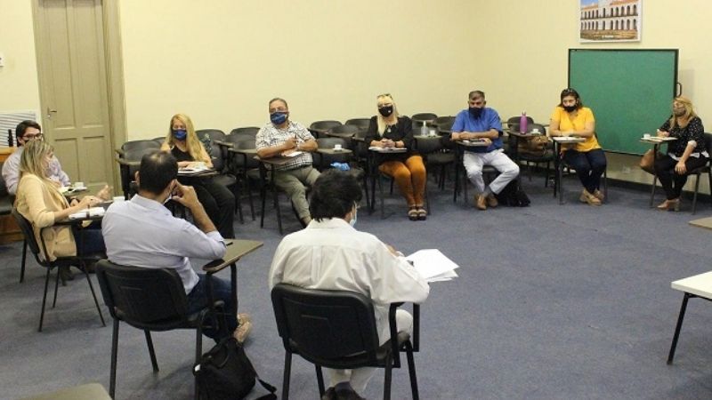 La Intersindical Docente va por un paro de 72 horas