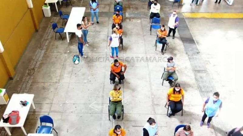 Operativo de seguridad por la vacunación a adultos mayores