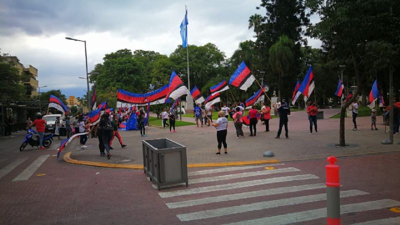 Caos vehicular en el centro por protesta