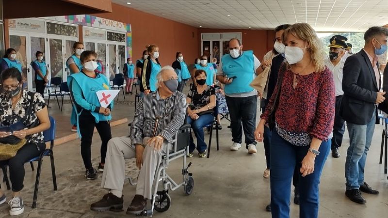 ¿Cómo continúa la vacunación?