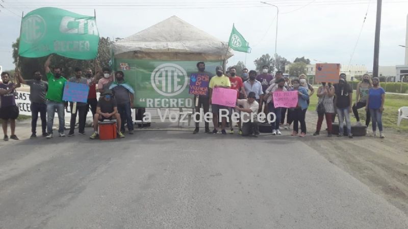 ATE Recreo se movilizó con un corte en la ruta 157