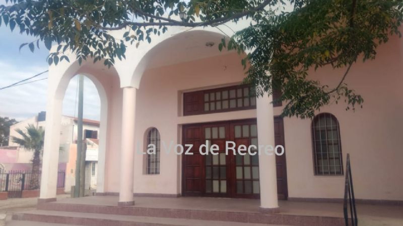 Indignación: defecaron en el atrio de la capilla San Cayetano