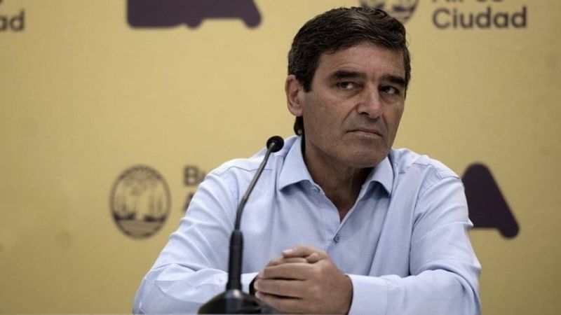 Ministro porteño pone reparos a la vuelta de los hinchas