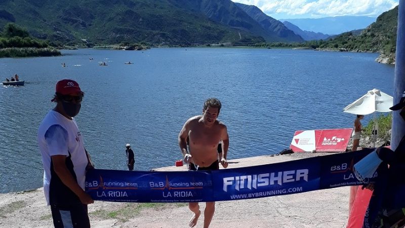 Podios catamarqueños en el dique Los Sauces (LR)