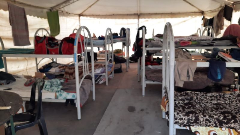 Explotación: trabajadores dormían en carpas y sin protocolos