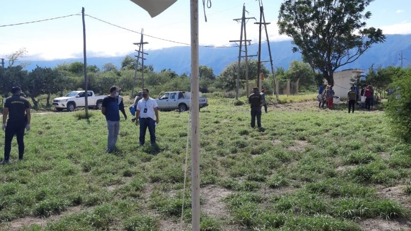 Explotación: trabajadores dormían en carpas y sin protocolos