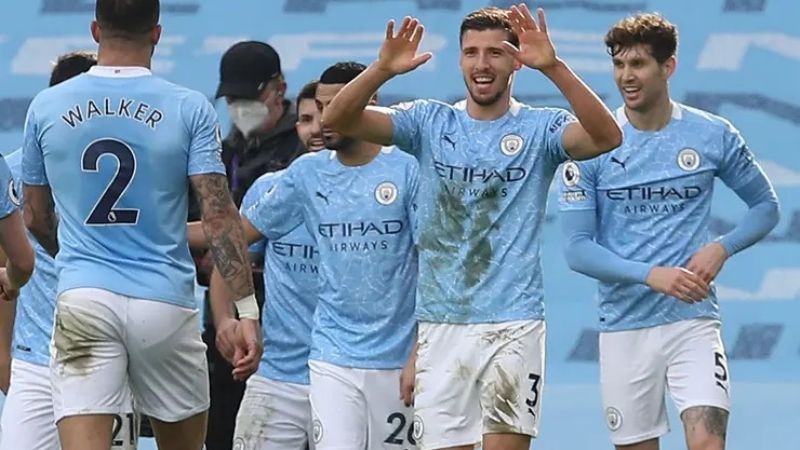 Con la vuelta de “Kun”, el City se afianza en la Premier