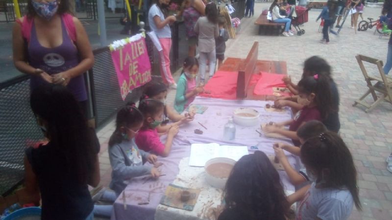 Exitosa jornada recreativa y artesanal en San José