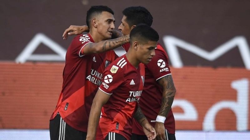 River, triunfo y preocupaciones; Boca, apenas empató