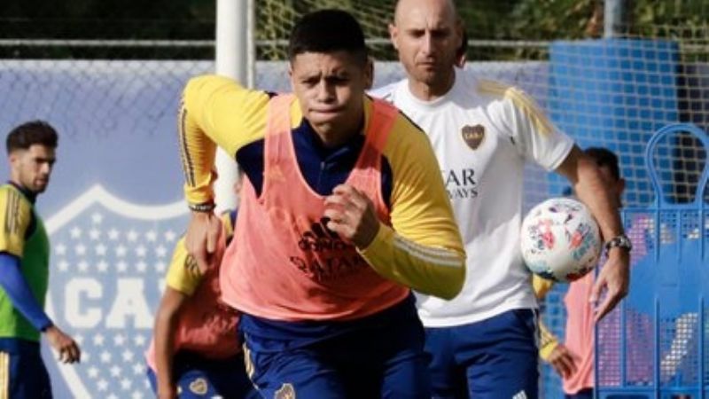 Marcos Rojo no se terminó de poner la camiseta y ya se lesionó