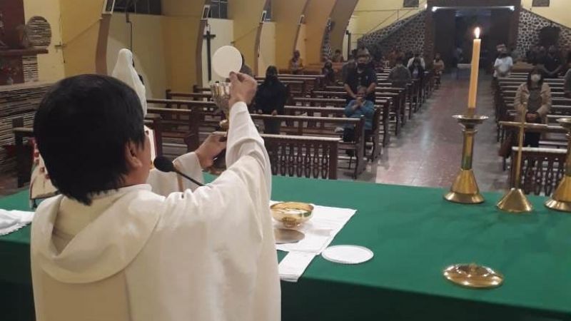 Inició la novena en honor de Nuestra Señora de Lourdes