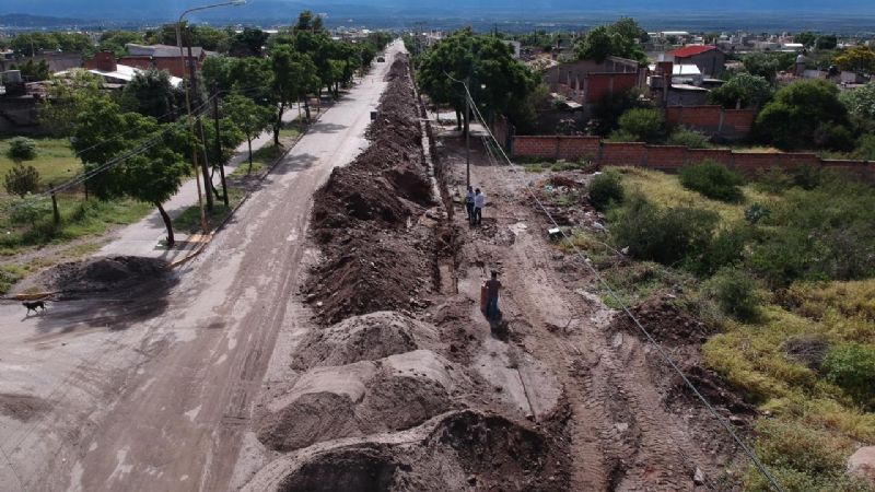 Extensión de red cloacal en Avenida Güemes Oeste