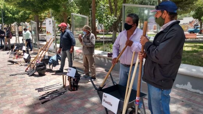 Entrega de herramientas a las localidades de San José