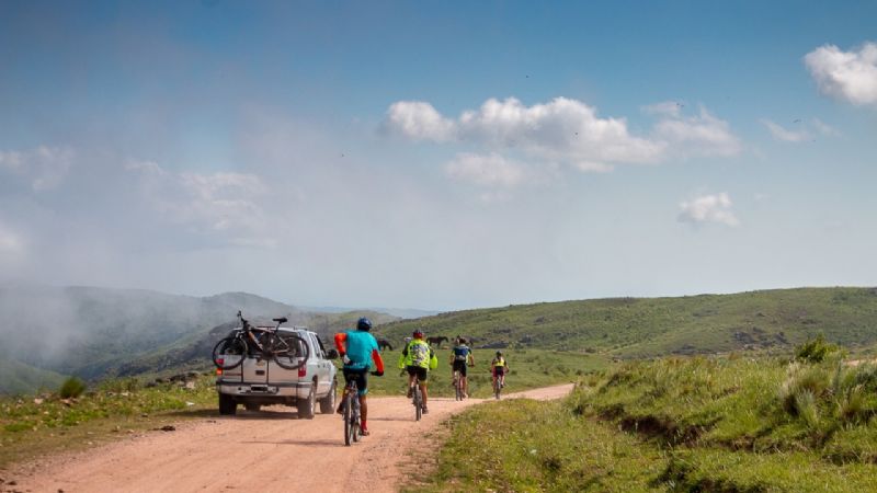 “Bicitantes” invita a descubrir Catamarca montado en una bicicleta