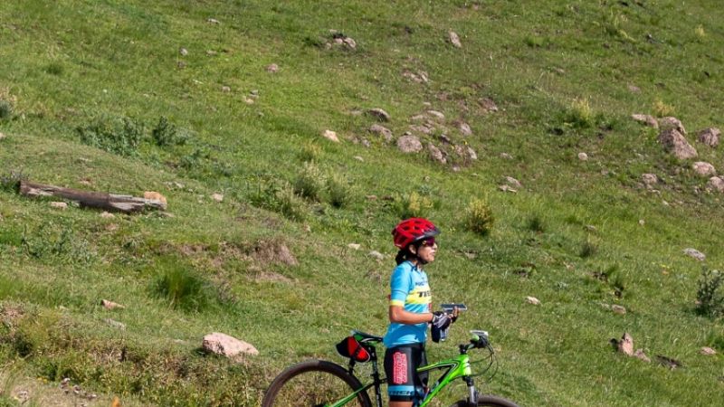“Bicitantes” invita a descubrir Catamarca montado en una bicicleta