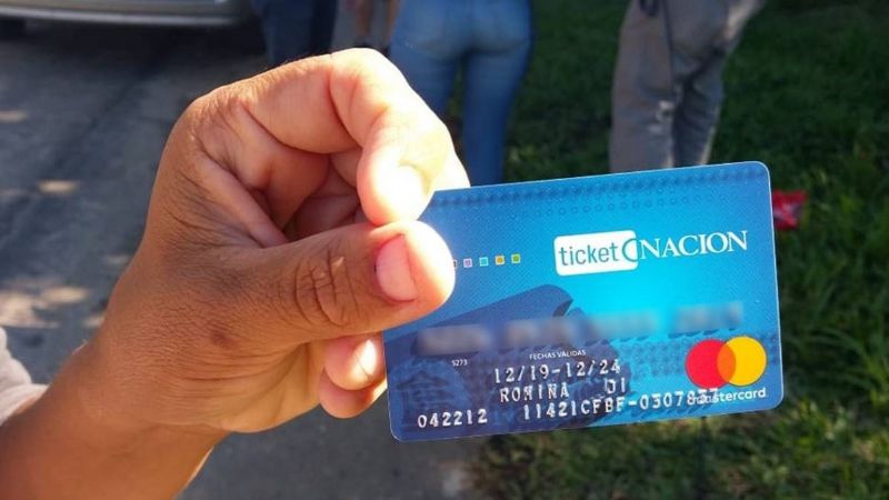 Oficializaron el 50% de aumento de la Tarjeta Alimentar: los nuevos montos