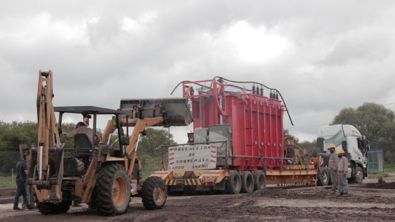 Avanza la obra de energía eléctrica en Las Cañas