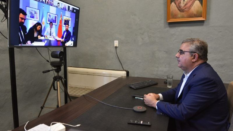 Jalil y el equipo de gobierno dialogaron con el embajador argentino en China