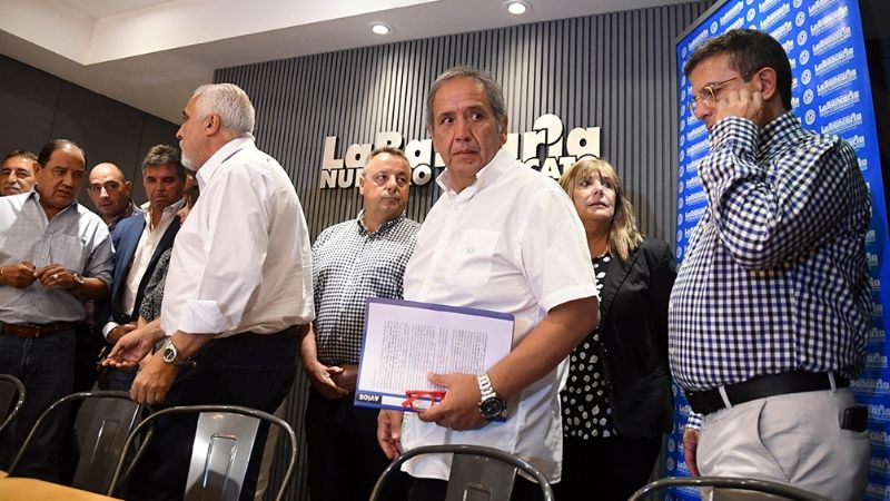 Bancarios acordaron un aumento del 29%