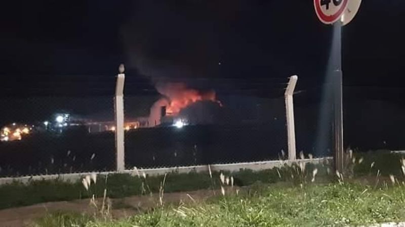 Impactante incendio en el autódromo de las Termas de Río Hondo