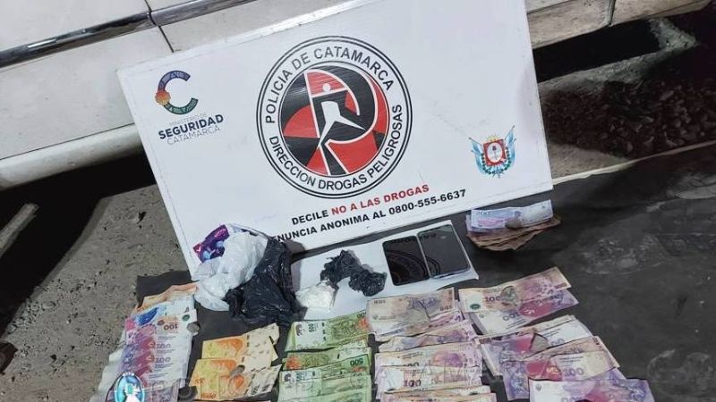 Inspeccionaron un auto en La Merced y encontraron 97 gr. de cocaína