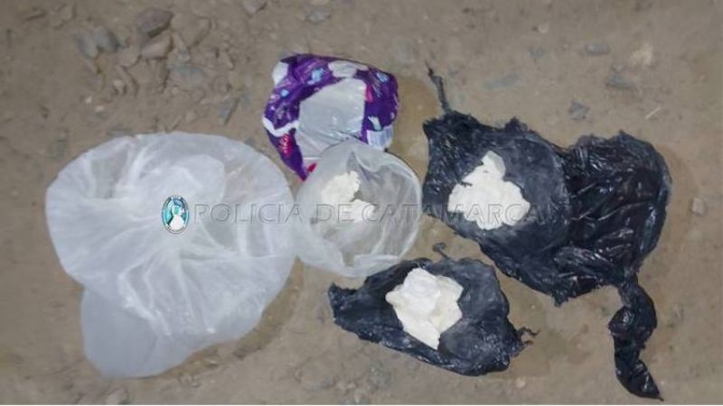 Inspeccionaron un auto en La Merced y encontraron 97 gr. de cocaína