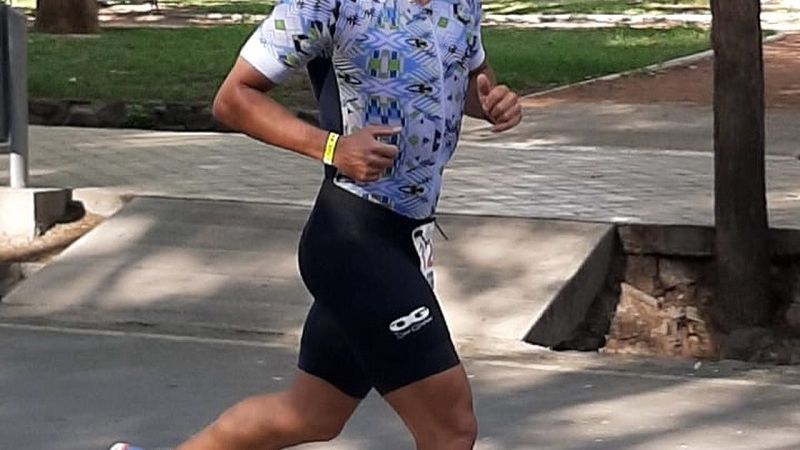 Limina Sutín 2do. y Vergara 6to., en el “tria” de Mendoza