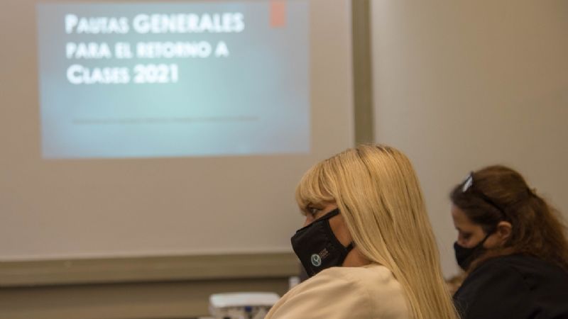 Gremios docentes se reunieron con la ministra Centurión