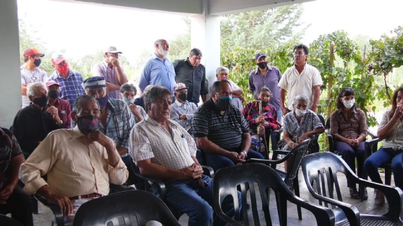 Paulón acompaña a productores en la negociación por el precio de la uva