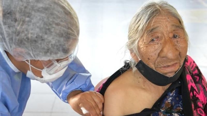 Comenzó la vacunación a mayores de 80 años en Santa María