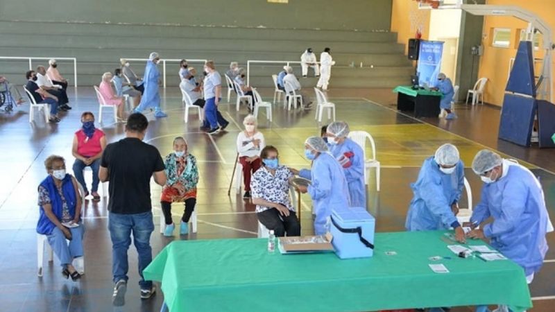 Comenzó la vacunación a mayores de 80 años en Santa María