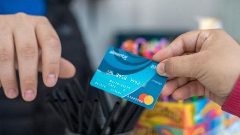 Formalizaron el aumento del 50% para beneficiarios de la Tarjeta Alimentar