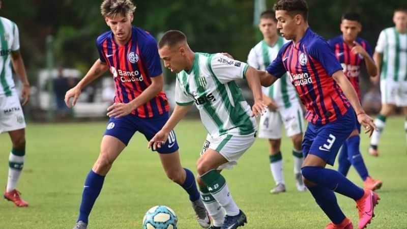 Domingo futbolero, con eje en el Superclásico