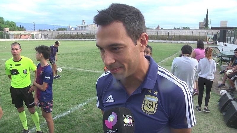 El árbitro del Superclásico dirigió en la Liga Catamarqueña