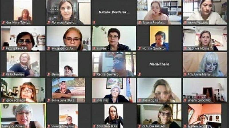 "Mujeres por la Igualdad" pide paridad y titularidad en los cargos electivos