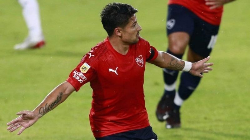Independiente goleó 6-0 a Sarmiento y se sumó a los líderes