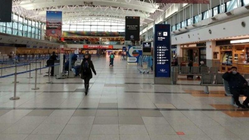 Alberto Fernández pidió evitar los viajes al exterior