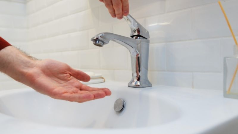 Sin agua hasta la tarde en algunos barrios