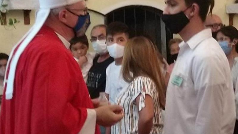 Celebran Confirmaciones en la parroquia San Roque de Recreo